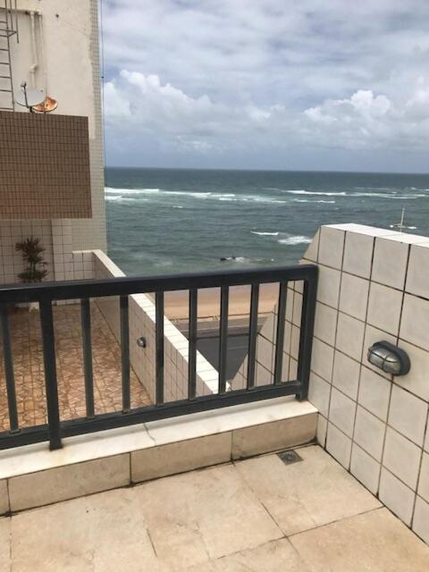 Apartamento Na Orla Da Pituba